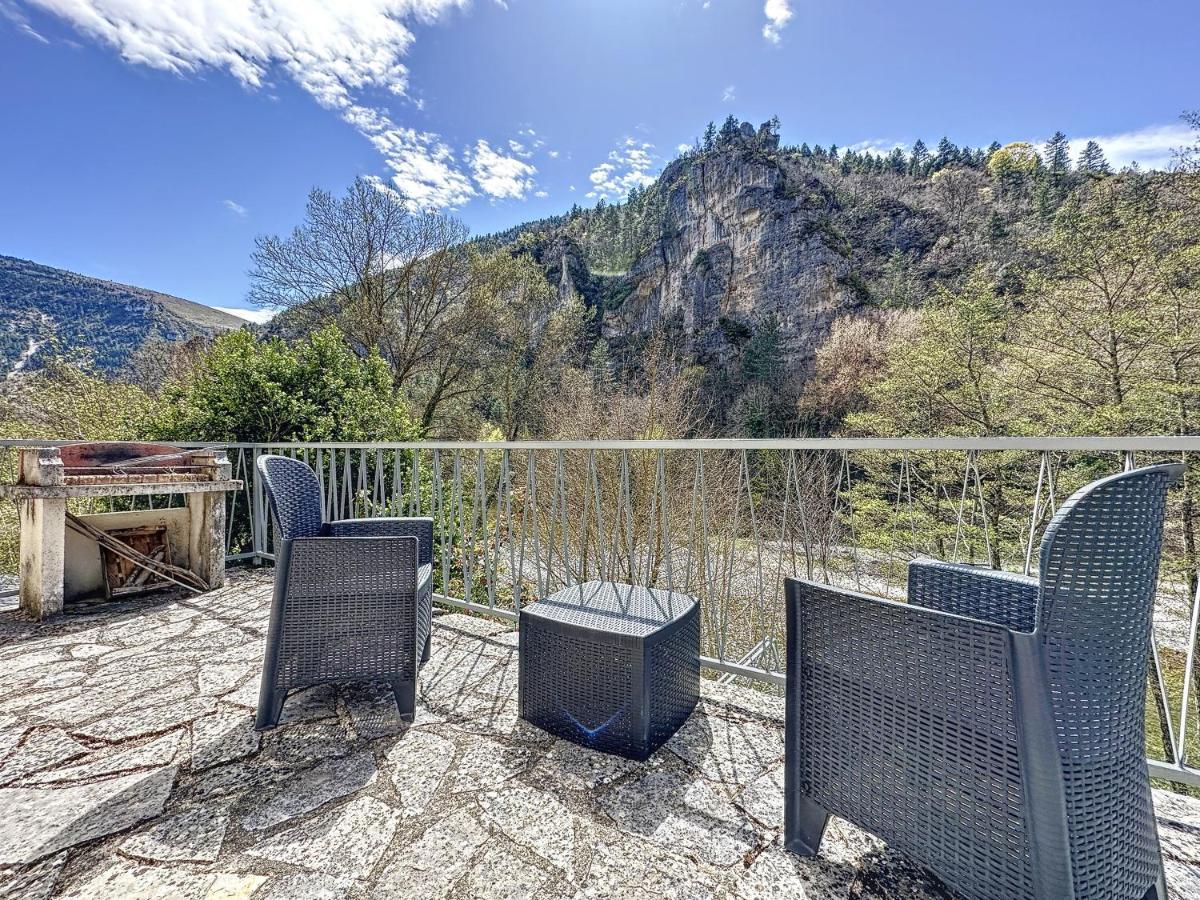 Gorges Du Tarn : Charmant Gite Avec Vue Sur Le Tarn Sainte-Enimie Exterior photo